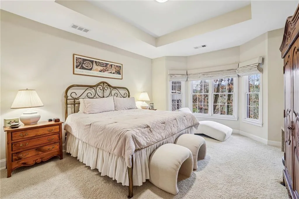 404 Brookview Circle, Atlanta, Georgia 30339, 4 Bedrooms Bedrooms, ,2 BathroomsBathrooms,Residential,For Sale,404 Brookview Circle,7686552