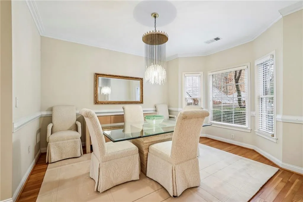 404 Brookview Circle, Atlanta, Georgia 30339, 4 Bedrooms Bedrooms, ,2 BathroomsBathrooms,Residential,For Sale,404 Brookview Circle,7686552