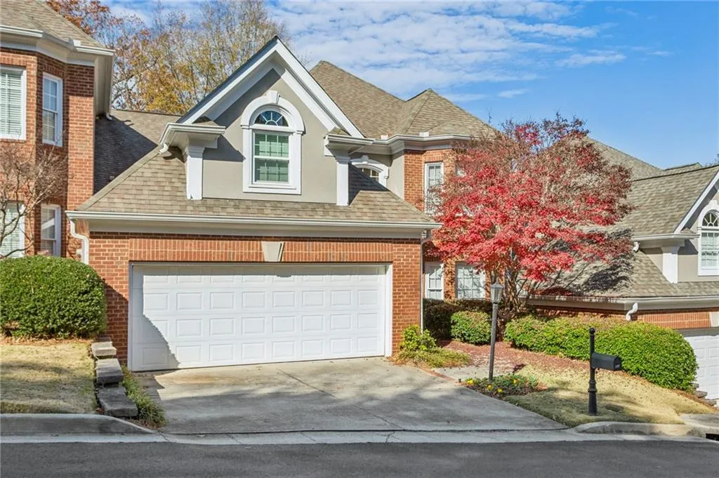 404 Brookview Circle, Atlanta, Georgia 30339, 4 Bedrooms Bedrooms, ,2 BathroomsBathrooms,Residential,For Sale,404 Brookview Circle,7686552