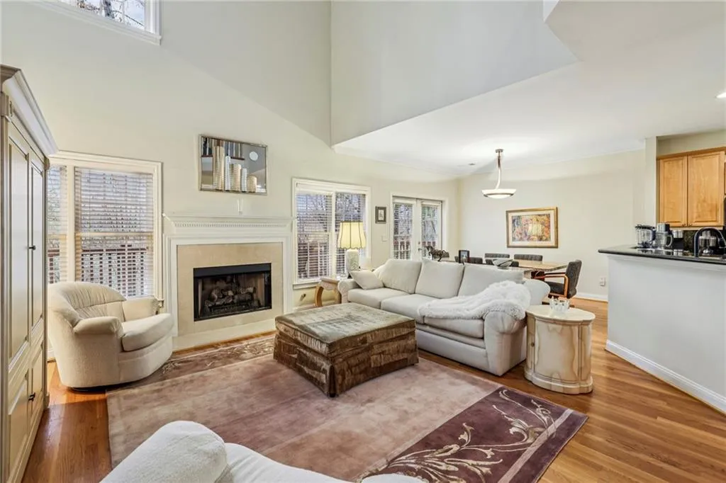 404 Brookview Circle, Atlanta, Georgia 30339, 4 Bedrooms Bedrooms, ,2 BathroomsBathrooms,Residential,For Sale,404 Brookview Circle,7686552