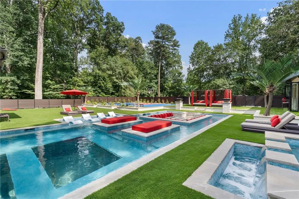 1386 Moores Mill Road Nw, Atlanta, Georgia 30327, 7 Bedrooms Bedrooms, ,8 BathroomsBathrooms,Residential,For Sale,1386 Moores Mill Road Nw,7646664