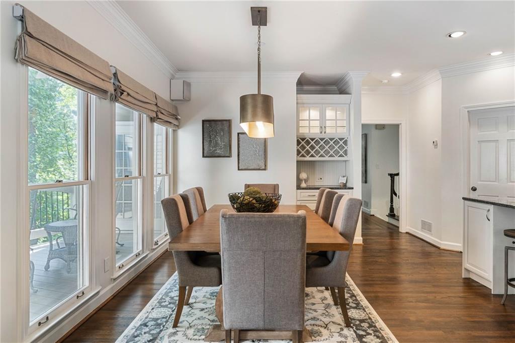 500 Highbrook Drive, Atlanta, Georgia 30342, 5 Bedrooms Bedrooms, ,3 BathroomsBathrooms,Residential,Sold,500 Highbrook Drive,7321860