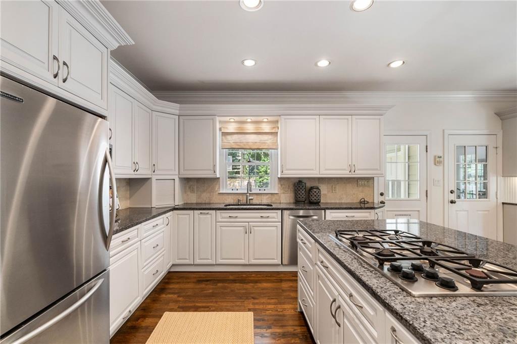 500 Highbrook Drive, Atlanta, Georgia 30342, 5 Bedrooms Bedrooms, ,3 BathroomsBathrooms,Residential,Sold,500 Highbrook Drive,7321860