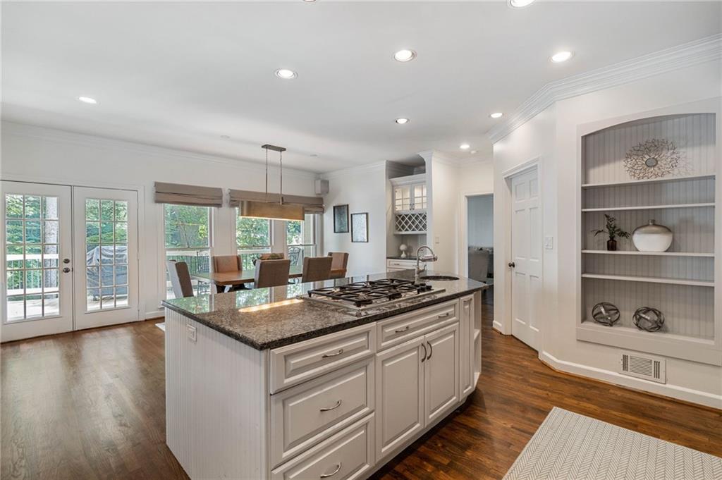 500 Highbrook Drive, Atlanta, Georgia 30342, 5 Bedrooms Bedrooms, ,3 BathroomsBathrooms,Residential,Sold,500 Highbrook Drive,7321860