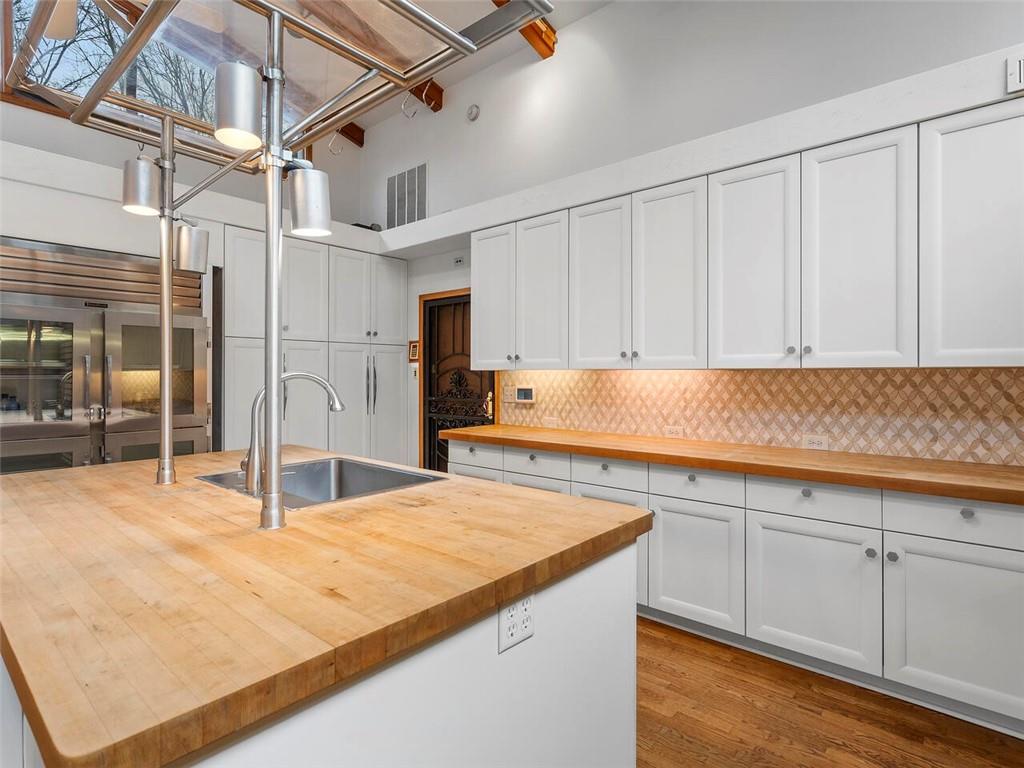 3326 Paces Ferry Road NW, Atlanta, Georgia 30327, 5 Bedrooms Bedrooms, ,4 BathroomsBathrooms,Residential,Sold,3326 Paces Ferry Road NW,7330674