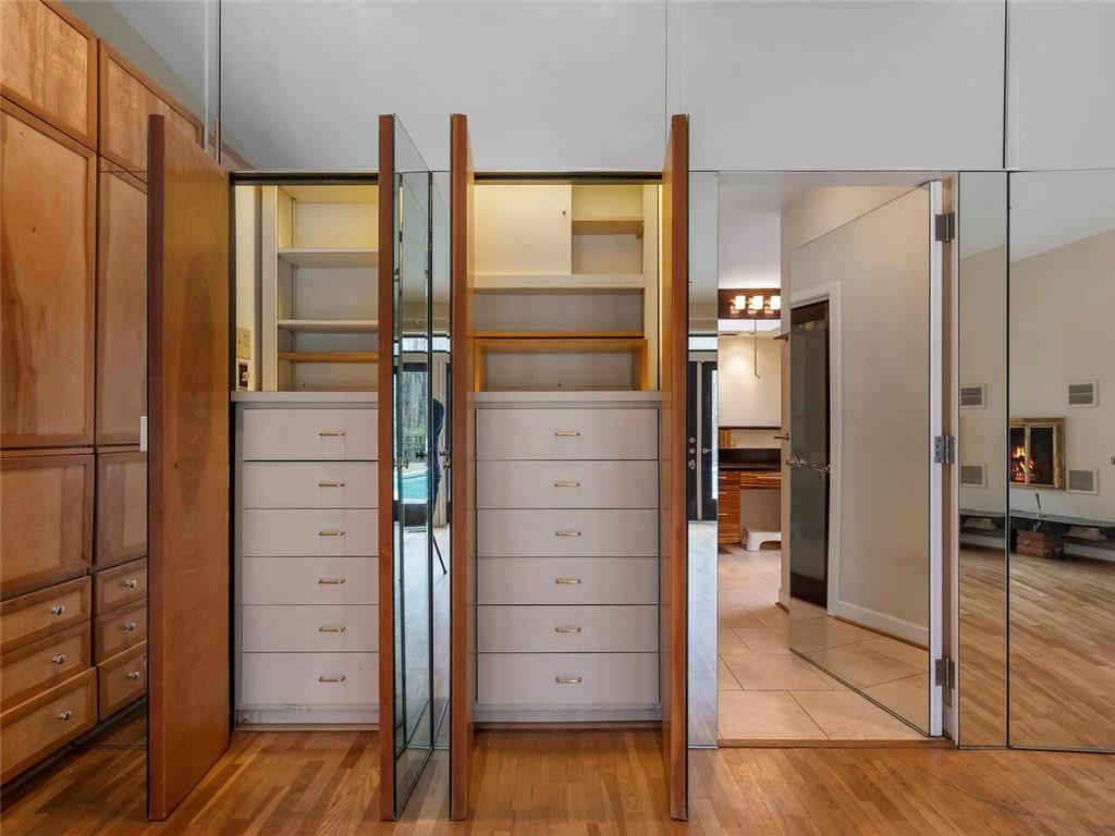 3326 Paces Ferry Road NW, Atlanta, Georgia 30327, 5 Bedrooms Bedrooms, ,4 BathroomsBathrooms,Residential,Sold,3326 Paces Ferry Road NW,7330674