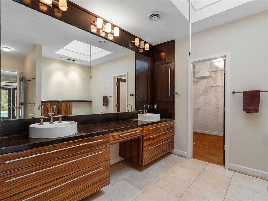 3326 Paces Ferry Road NW, Atlanta, Georgia 30327, 5 Bedrooms Bedrooms, ,4 BathroomsBathrooms,Residential,Sold,3326 Paces Ferry Road NW,7330674