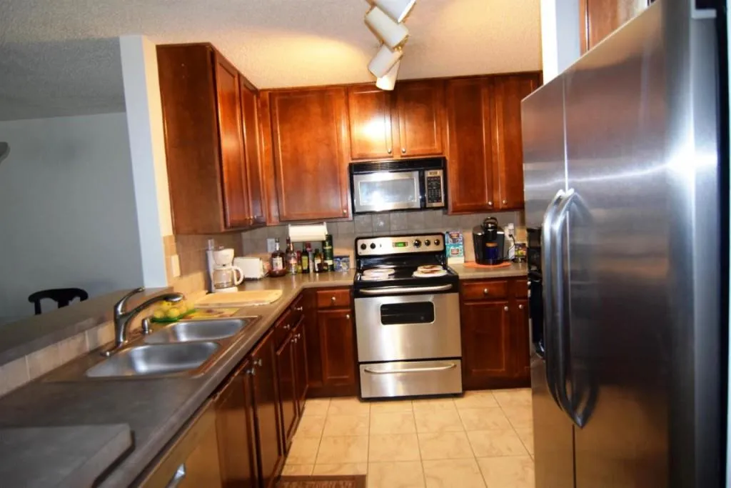 3650 Ashford Dunwoody Road Ne Unit 125, Brookhaven, Georgia 30319, 2 Bedrooms Bedrooms, ,1 BathroomBathrooms,Residential,Sold,3650 Ashford Dunwoody Road Ne Unit 125,5711271