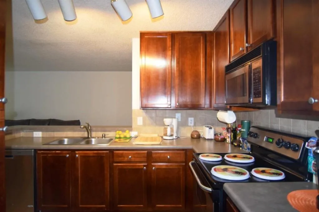 3650 Ashford Dunwoody Road Ne Unit 125, Brookhaven, Georgia 30319, 2 Bedrooms Bedrooms, ,1 BathroomBathrooms,Residential,Sold,3650 Ashford Dunwoody Road Ne Unit 125,5711271