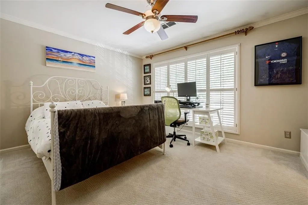 5400 Roswell Road Unit J5, Atlanta, Georgia 30342, 2 Bedrooms Bedrooms, ,2 BathroomsBathrooms,Residential,Sold,5400 Roswell Road Unit J5,7116601