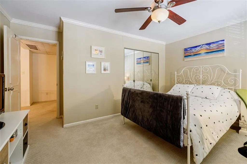 5400 Roswell Road Unit J5, Atlanta, Georgia 30342, 2 Bedrooms Bedrooms, ,2 BathroomsBathrooms,Residential,Sold,5400 Roswell Road Unit J5,7116601