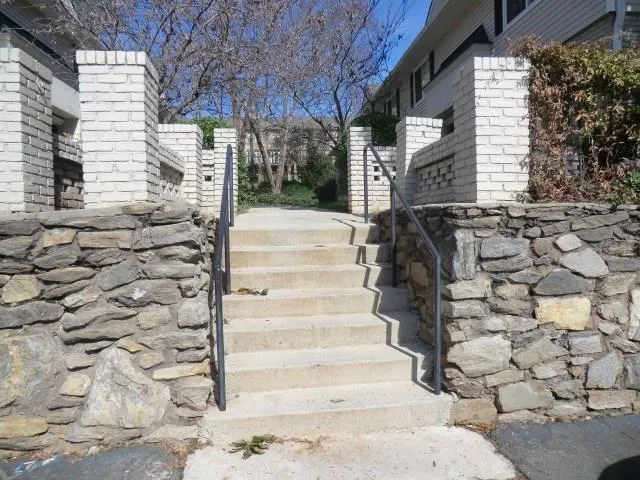 6940 Roswell Road Unit 22a, Atlanta, Georgia 30328, 2 Bedrooms Bedrooms, ,1 BathroomBathrooms,Residential,Sold,6940 Roswell Road Unit 22a,5803701