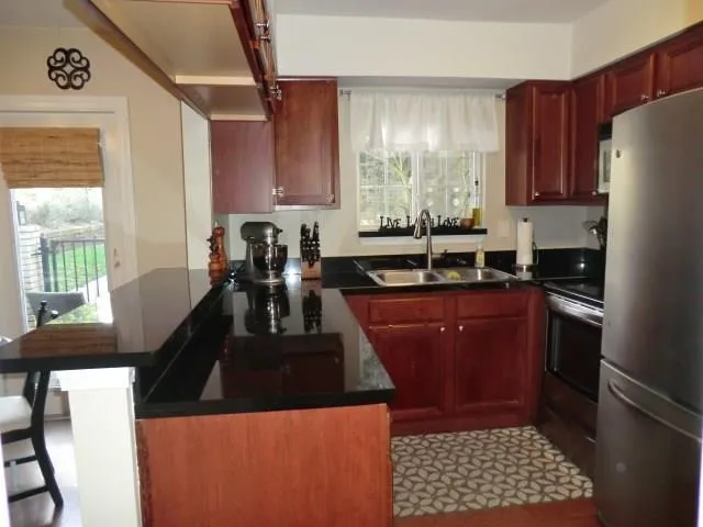 6940 Roswell Road Unit 22a, Atlanta, Georgia 30328, 2 Bedrooms Bedrooms, ,1 BathroomBathrooms,Residential,Sold,6940 Roswell Road Unit 22a,5803701