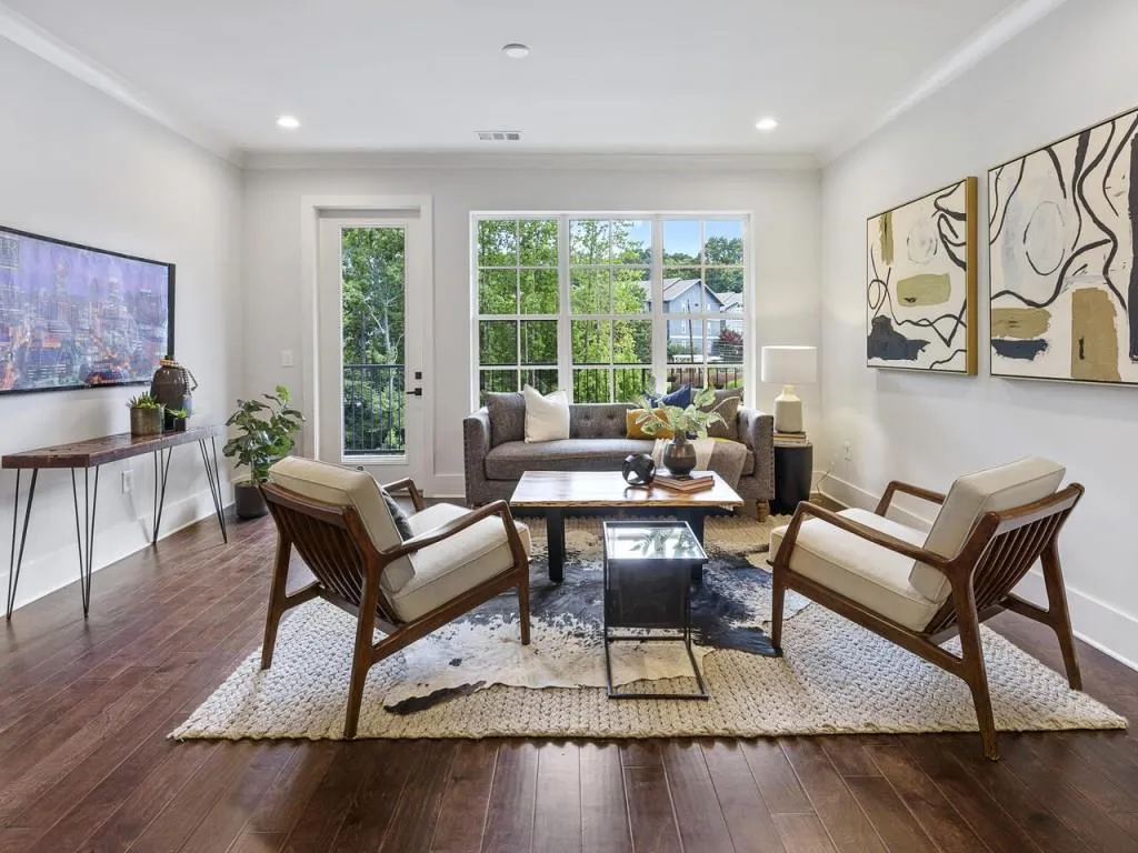 6890 Peachtree Dunwoody Road Unit 302, Sandy Springs, Georgia 30328, 2 Bedrooms Bedrooms, ,2 BathroomsBathrooms,Residential,Sold,6890 Peachtree Dunwoody Road Unit 302,6906549