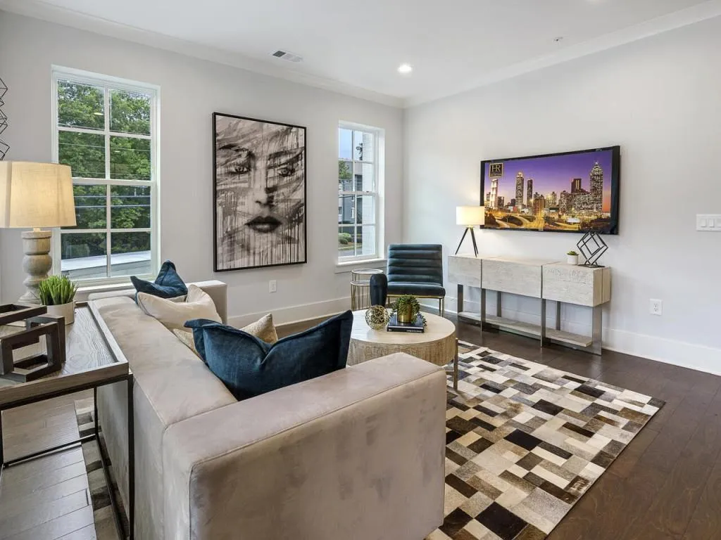 6890 Peachtree Dunwoody Road Unit 302, Sandy Springs, Georgia 30328, 2 Bedrooms Bedrooms, ,2 BathroomsBathrooms,Residential,Sold,6890 Peachtree Dunwoody Road Unit 302,6906549