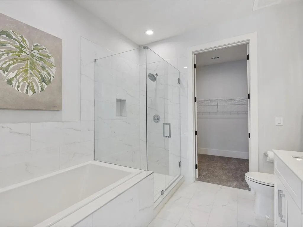 6890 Peachtree Dunwoody Road Unit 302, Sandy Springs, Georgia 30328, 2 Bedrooms Bedrooms, ,2 BathroomsBathrooms,Residential,Sold,6890 Peachtree Dunwoody Road Unit 302,6906549