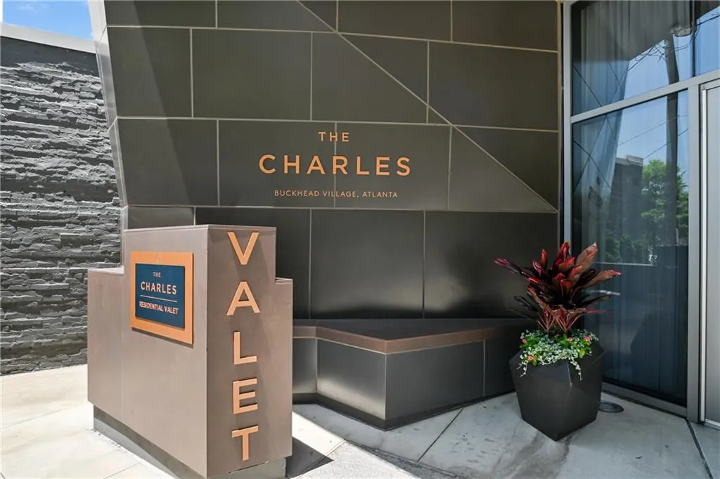 3107 Peachtree Road Ne Unit 1005, Atlanta, Georgia 30305, 2 Bedrooms Bedrooms, ,2 BathroomsBathrooms,Residential,For Sale,3107 Peachtree Road Ne Unit 1005,7580294