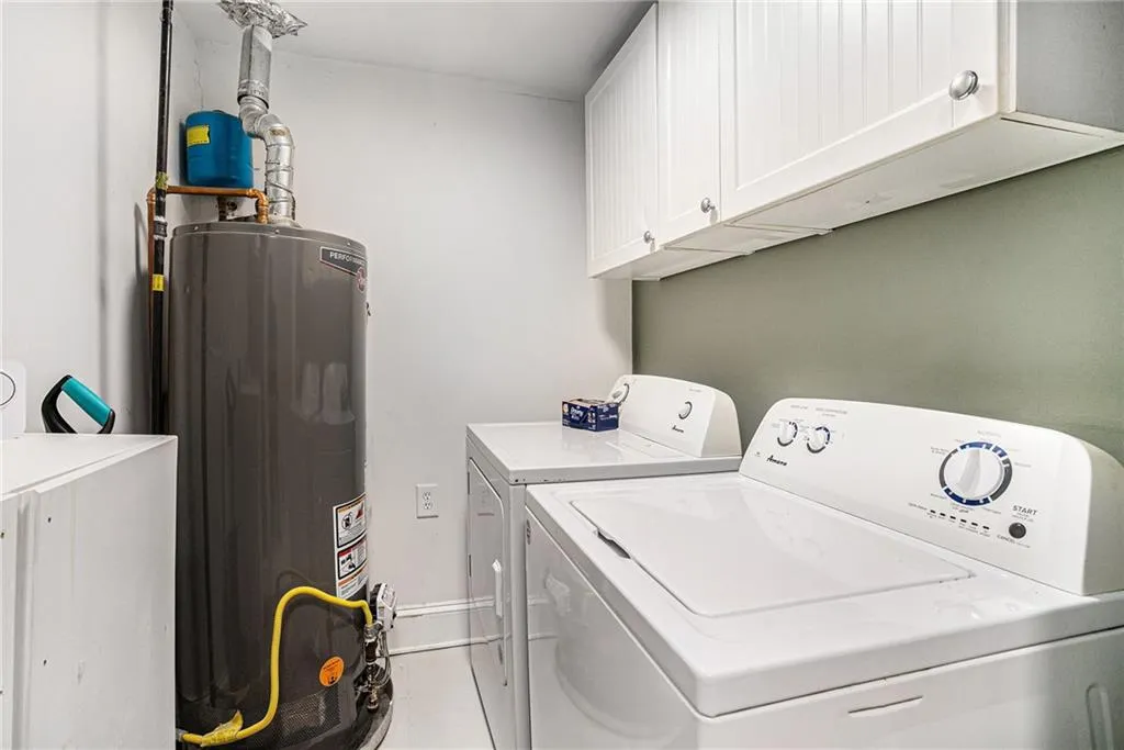 1812 Defoor Avenue Nw, Atlanta, Georgia 30318, 3 Bedrooms Bedrooms, ,2 BathroomsBathrooms,Residential,For Sale,1812 Defoor Avenue Nw,7625676