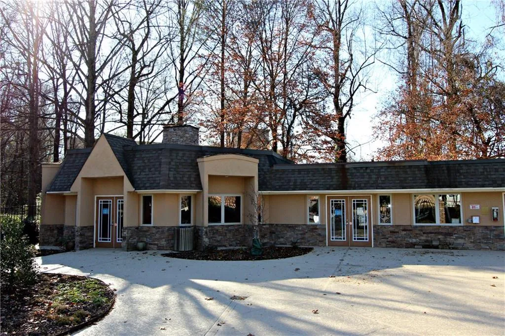 265 Winding River Drive Unit H, Sandy Springs, Georgia 30350, 2 Bedrooms Bedrooms, ,1 BathroomBathrooms,Residential,Sold,265 Winding River Drive Unit H,5645708