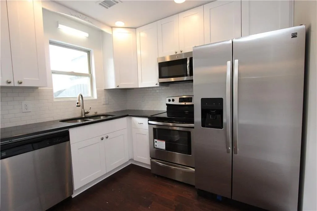 265 Winding River Drive Unit H, Sandy Springs, Georgia 30350, 2 Bedrooms Bedrooms, ,1 BathroomBathrooms,Residential,Sold,265 Winding River Drive Unit H,5645708