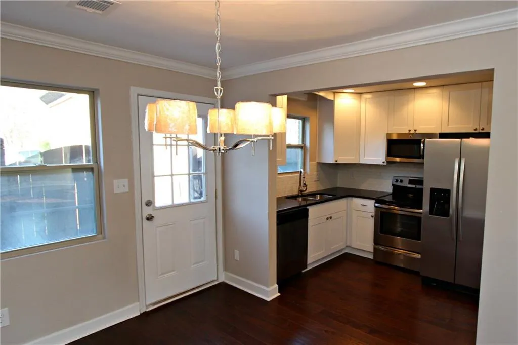 265 Winding River Drive Unit H, Sandy Springs, Georgia 30350, 2 Bedrooms Bedrooms, ,1 BathroomBathrooms,Residential,Sold,265 Winding River Drive Unit H,5645708