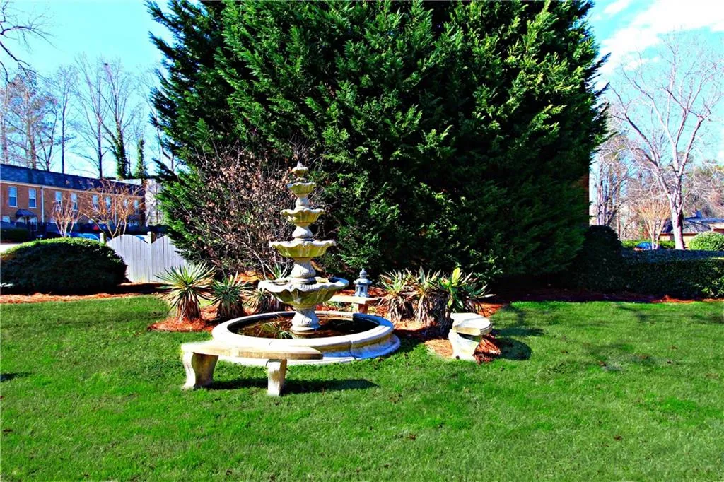 265 Winding River Drive Unit H, Sandy Springs, Georgia 30350, 2 Bedrooms Bedrooms, ,1 BathroomBathrooms,Residential,Sold,265 Winding River Drive Unit H,5645708