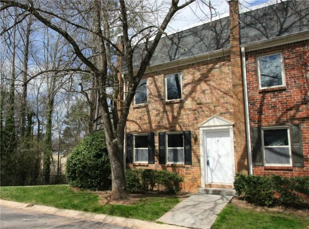 265 Winding River Drive Unit H, Sandy Springs, Georgia 30350, 2 Bedrooms Bedrooms, ,1 BathroomBathrooms,Residential,Sold,265 Winding River Drive Unit H,5645708