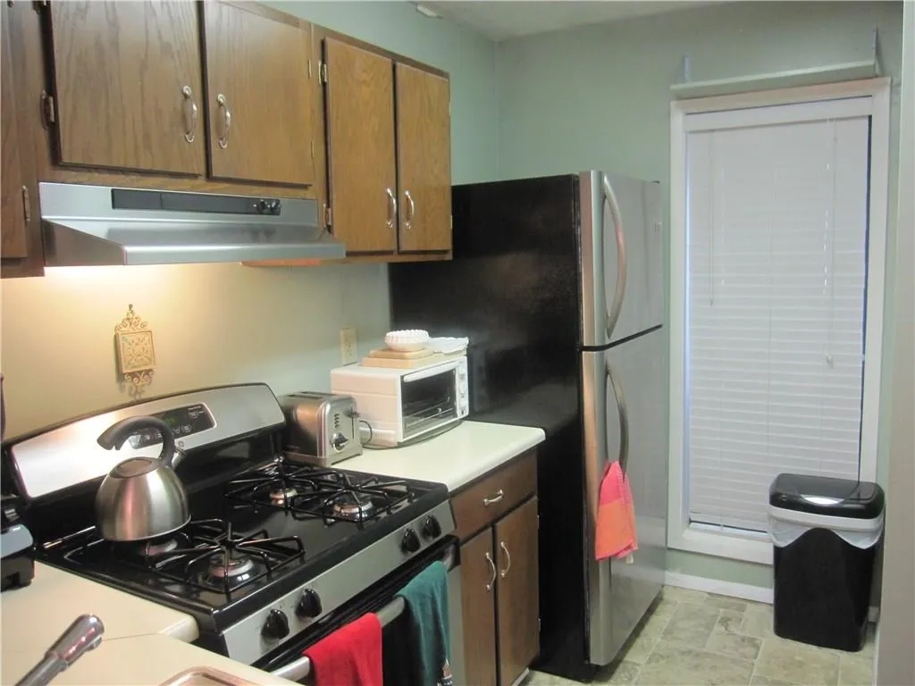 105 River Run Drive Unit 105, Atlanta, Georgia 30350, 1 Bedroom Bedrooms, ,1 BathroomBathrooms,Residential,Sold,105 River Run Drive Unit 105,5786198
