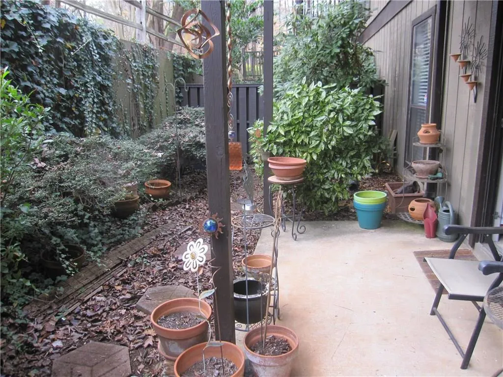 105 River Run Drive Unit 105, Atlanta, Georgia 30350, 1 Bedroom Bedrooms, ,1 BathroomBathrooms,Residential,Sold,105 River Run Drive Unit 105,5786198