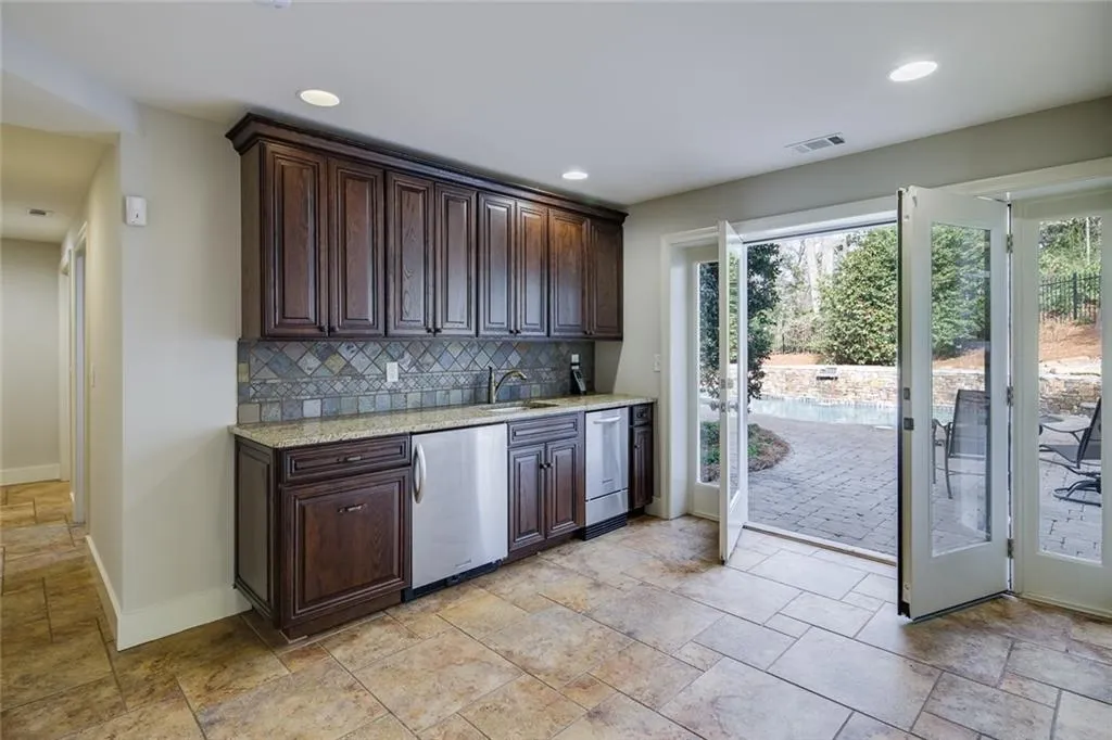 6025 Riverwood Drive, Sandy Springs, Georgia 30328, 5 Bedrooms Bedrooms, ,3 BathroomsBathrooms,Residential,Sold,6025 Riverwood Drive,6676414