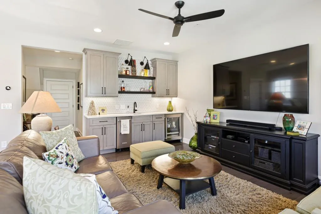 6743 Cadence Boulevard, Sandy Springs, Georgia 30328, 4 Bedrooms Bedrooms, ,4 BathroomsBathrooms,Residential,Sold,6743 Cadence Boulevard,7022220