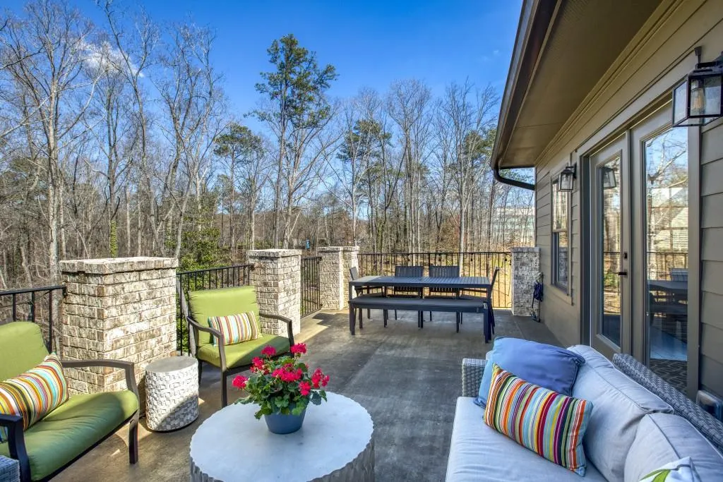 6743 Cadence Boulevard, Sandy Springs, Georgia 30328, 4 Bedrooms Bedrooms, ,4 BathroomsBathrooms,Residential,Sold,6743 Cadence Boulevard,7022220