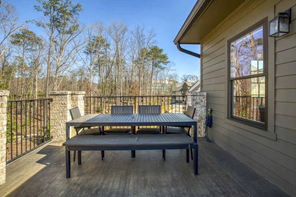 6743 Cadence Boulevard, Sandy Springs, Georgia 30328, 4 Bedrooms Bedrooms, ,4 BathroomsBathrooms,Residential,Sold,6743 Cadence Boulevard,7022220