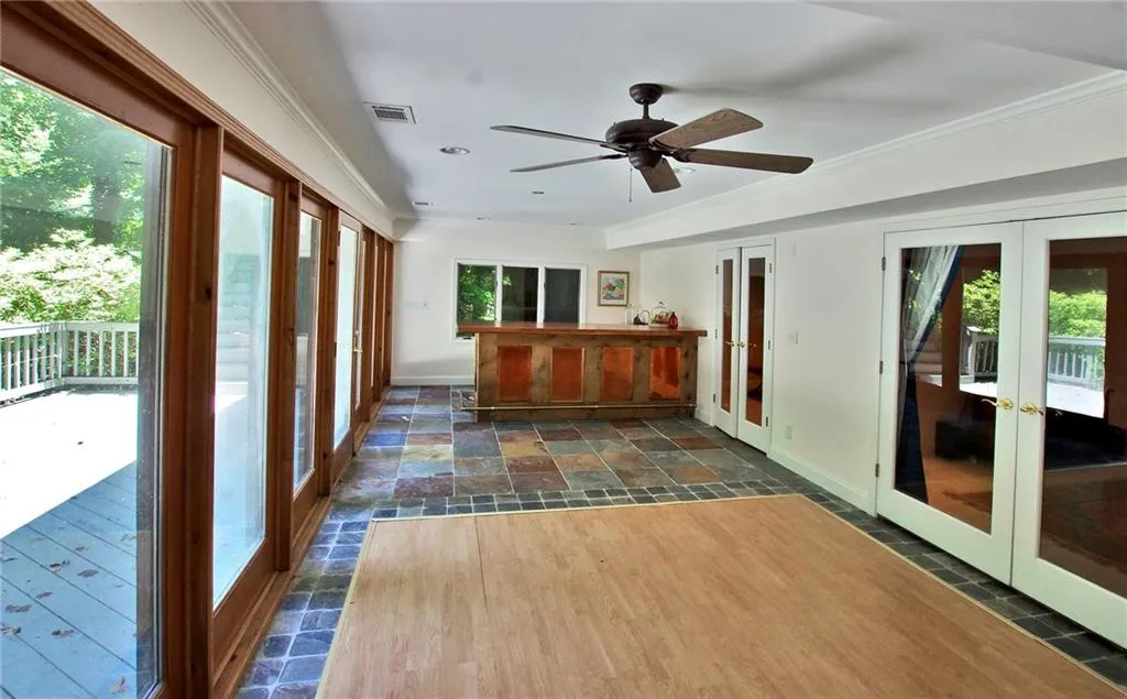 1890 Spalding Drive, Sandy Springs, Georgia 30350, 5 Bedrooms Bedrooms, ,3 BathroomsBathrooms,Residential,Sold,1890 Spalding Drive,6036658