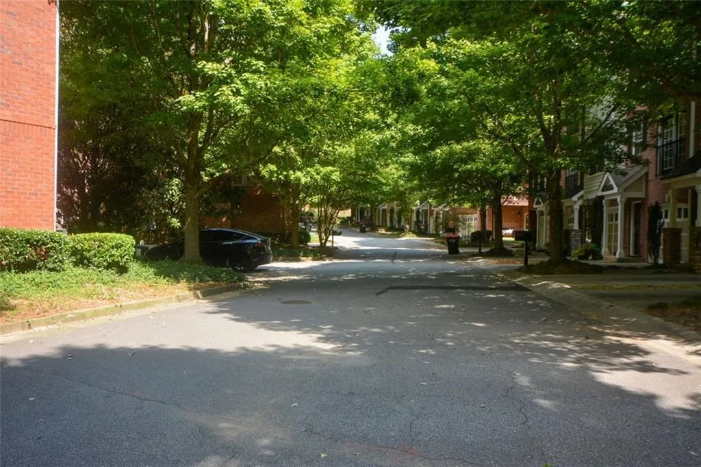 5517 Glenridge Park, Atlanta, Georgia 30342, 3 Bedrooms Bedrooms, ,2 BathroomsBathrooms,Residential,Sold,5517 Glenridge Park,7267926