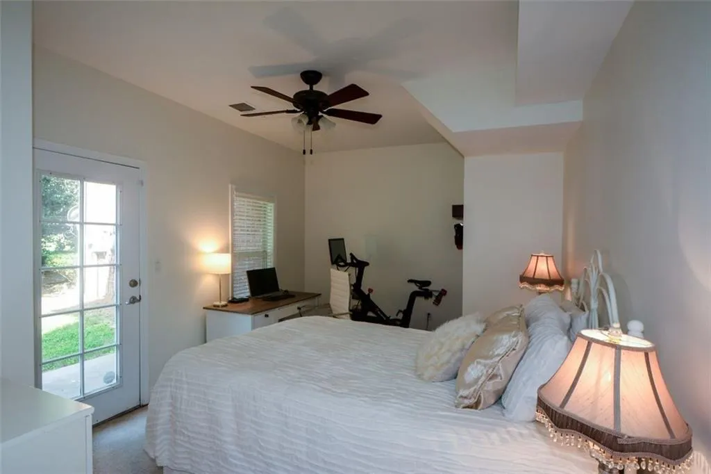 5517 Glenridge Park, Atlanta, Georgia 30342, 3 Bedrooms Bedrooms, ,2 BathroomsBathrooms,Residential,Sold,5517 Glenridge Park,7267926