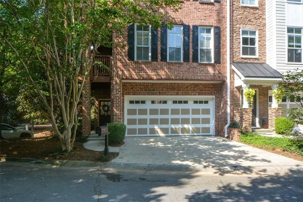 5517 Glenridge Park, Atlanta, Georgia 30342, 3 Bedrooms Bedrooms, ,2 BathroomsBathrooms,Residential,Sold,5517 Glenridge Park,7267926