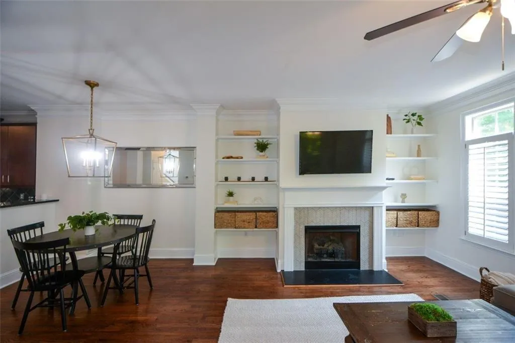 5517 Glenridge Park, Atlanta, Georgia 30342, 3 Bedrooms Bedrooms, ,2 BathroomsBathrooms,Residential,Sold,5517 Glenridge Park,7267926