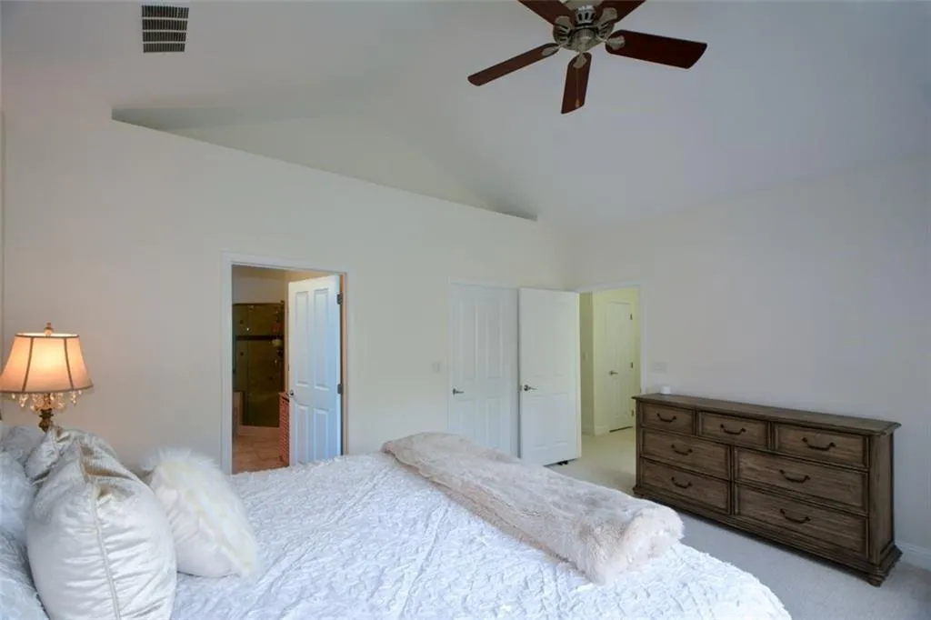 5517 Glenridge Park, Atlanta, Georgia 30342, 3 Bedrooms Bedrooms, ,2 BathroomsBathrooms,Residential,Sold,5517 Glenridge Park,7267926