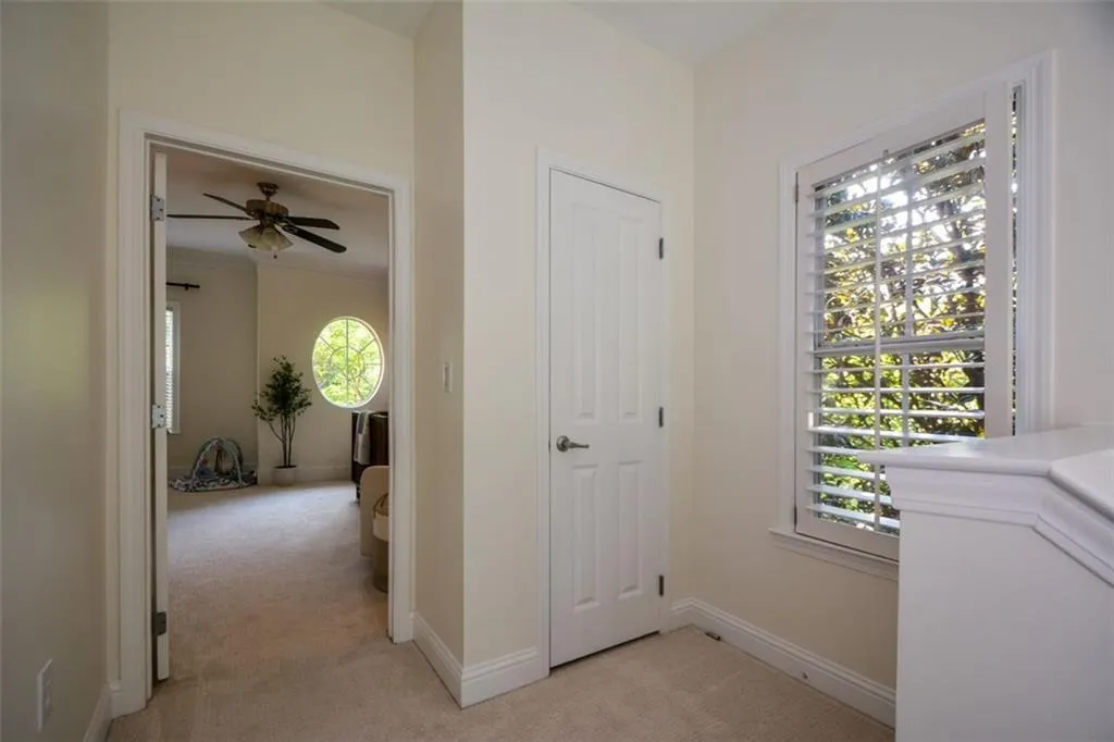 5517 Glenridge Park, Atlanta, Georgia 30342, 3 Bedrooms Bedrooms, ,2 BathroomsBathrooms,Residential,Sold,5517 Glenridge Park,7267926