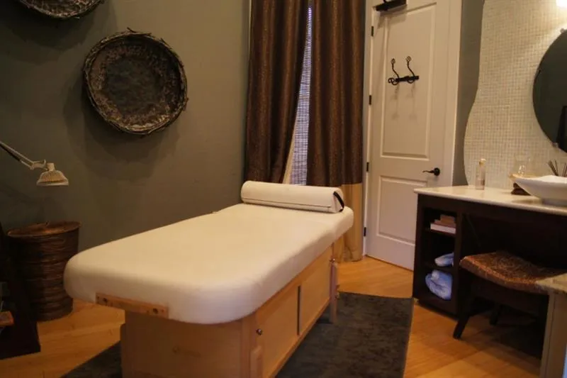 1311 Riverscall Lane, Atlanta, Georgia 30339, 3 Bedrooms Bedrooms, ,3 BathroomsBathrooms,Residential,Sold,1311 Riverscall Lane,6723754