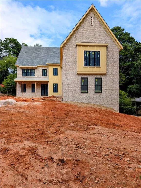 6107 Harleston Road, Sandy Springs, Georgia 30328, 6 Bedrooms Bedrooms, ,5 BathroomsBathrooms,Residential,For Sale,6107 Harleston Road,7610153