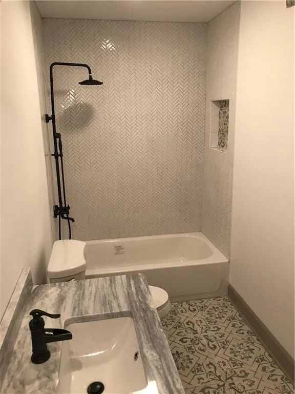 1402 Wingate Way, Sandy Springs, Georgia 30350, 1 Bedroom Bedrooms, ,1 BathroomBathrooms,Residential,Sold,1402 Wingate Way,5943013