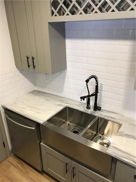 1402 Wingate Way, Sandy Springs, Georgia 30350, 1 Bedroom Bedrooms, ,1 BathroomBathrooms,Residential,Sold,1402 Wingate Way,5943013