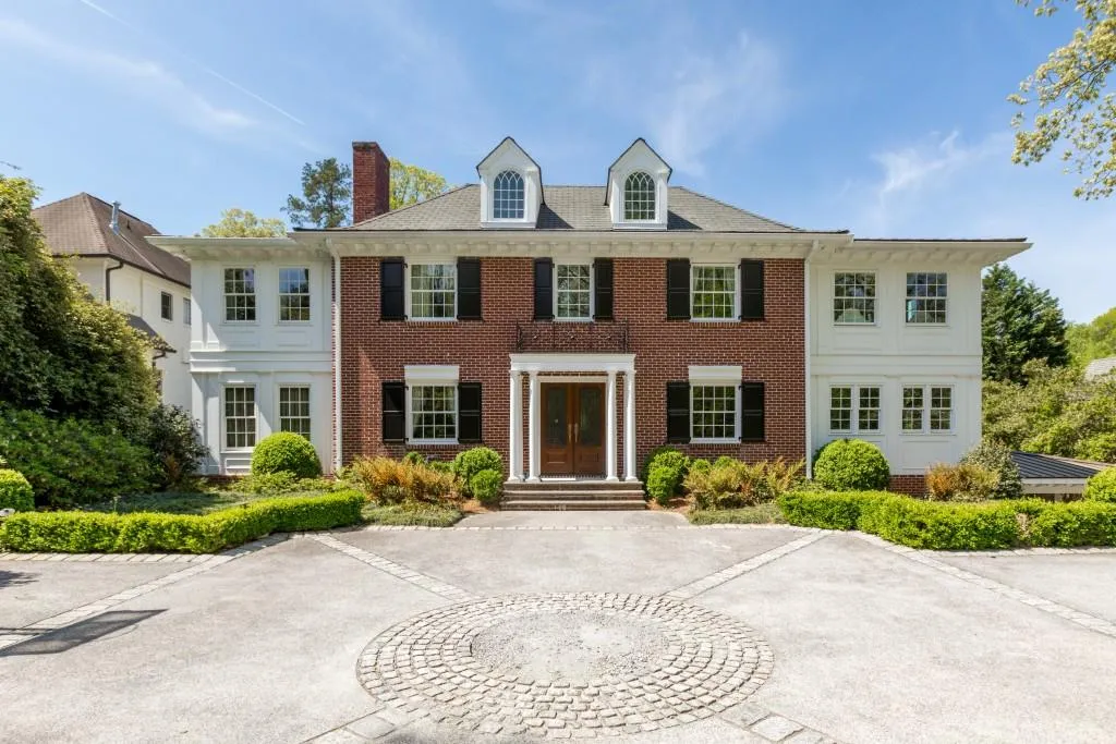 1410 W Wesley Road Nw, Atlanta, Georgia 30327, 5 Bedrooms Bedrooms, ,5 BathroomsBathrooms,Residential,Sold,1410 W Wesley Road Nw,6005970