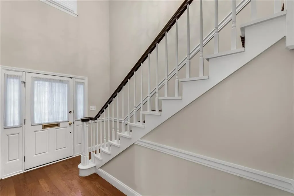 5203 Glenridge Drive, Atlanta, Georgia 30342, 3 Bedrooms Bedrooms, ,2 BathroomsBathrooms,Residential,Sold,5203 Glenridge Drive,6814655