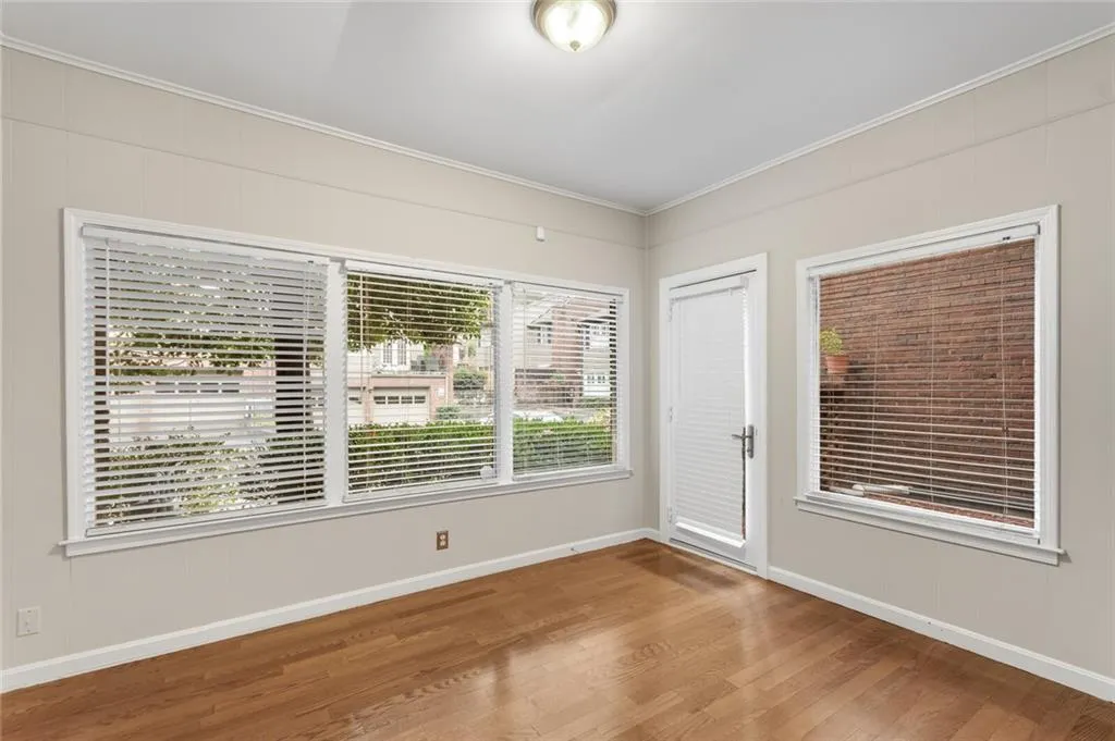 5203 Glenridge Drive, Atlanta, Georgia 30342, 3 Bedrooms Bedrooms, ,2 BathroomsBathrooms,Residential,Sold,5203 Glenridge Drive,6814655