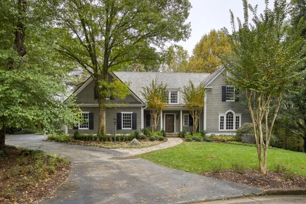 5245 Woodridge Forest Trail, Sandy Springs, Georgia 30327, 5 Bedrooms Bedrooms, ,4 BathroomsBathrooms,Residential,Sold,5245 Woodridge Forest Trail,6795683