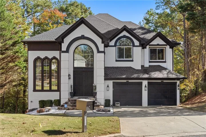 820 Glen Royal Drive, Roswell, Georgia 30076