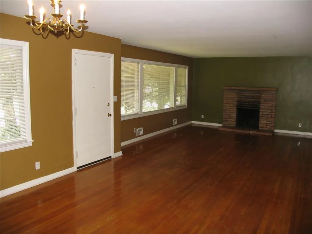 6229 Ferry Drive, Sandy Springs, Georgia 30328, 3 Bedrooms Bedrooms, ,2 BathroomsBathrooms,Residential,Sold,6229 Ferry Drive,5801095